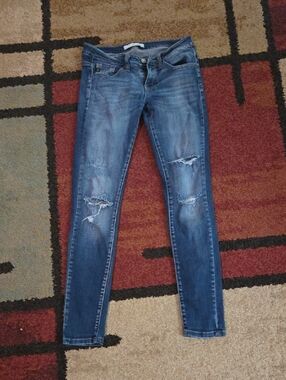 KanCan Skinny Jeans Size 27 Womens Ripped